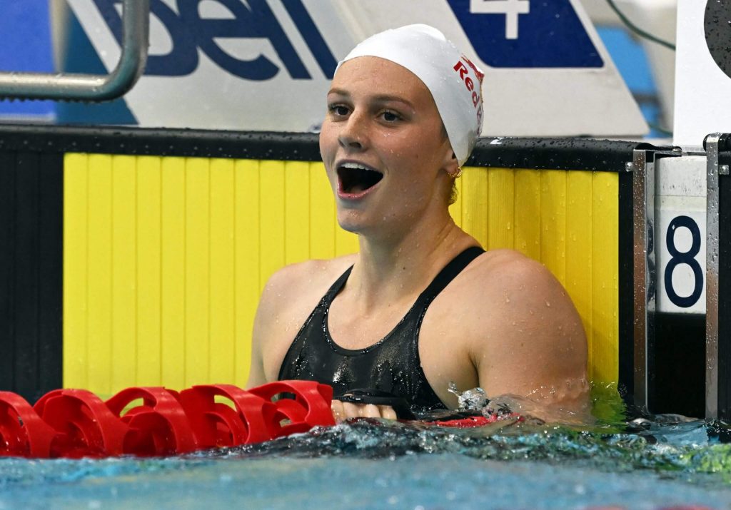 Summer McIntosh Dominating 400 IM At Spectacular Level