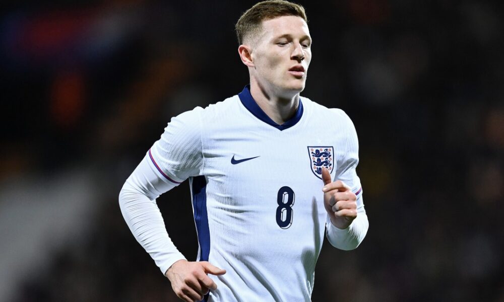 Man Utd working hard behind the scenes to trump Chelsea in race to sign £100m star – report