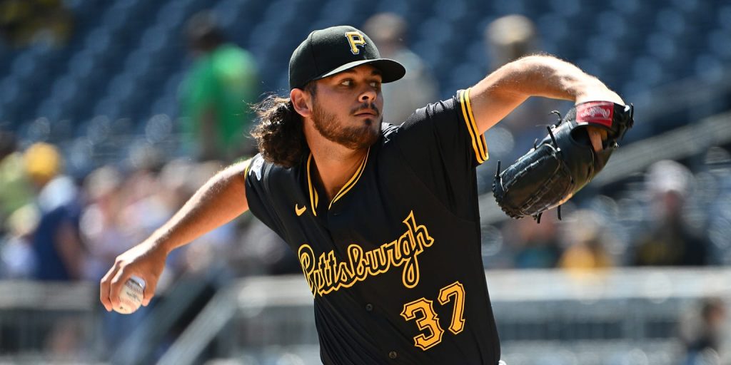 Jones on a mound again, eager to rejoin Bucs' rugged rotation