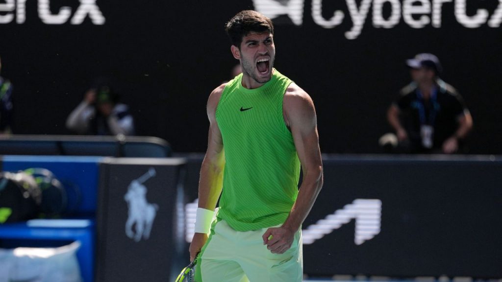 Carlos Alcaraz beats Tommy Paul, advances to Australian Open quarterfinals Carlos Alcaraz beats Tommy Paul, advances to Australian Open quarterfinals