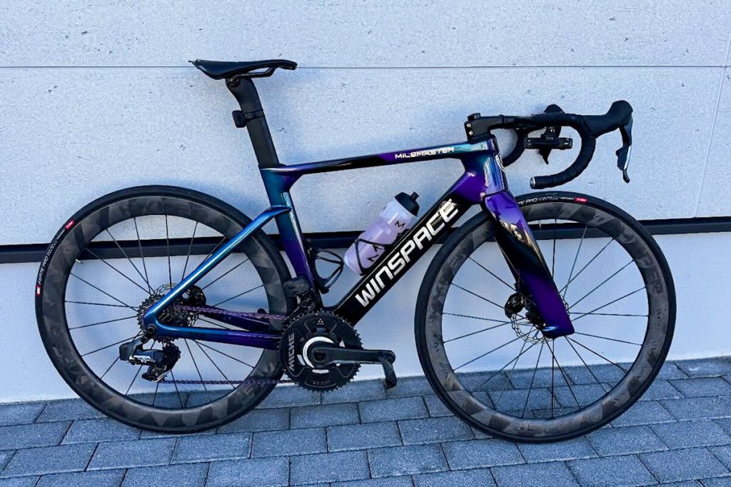 Winspace Launches M6 and M5 Road Frames in Japan!