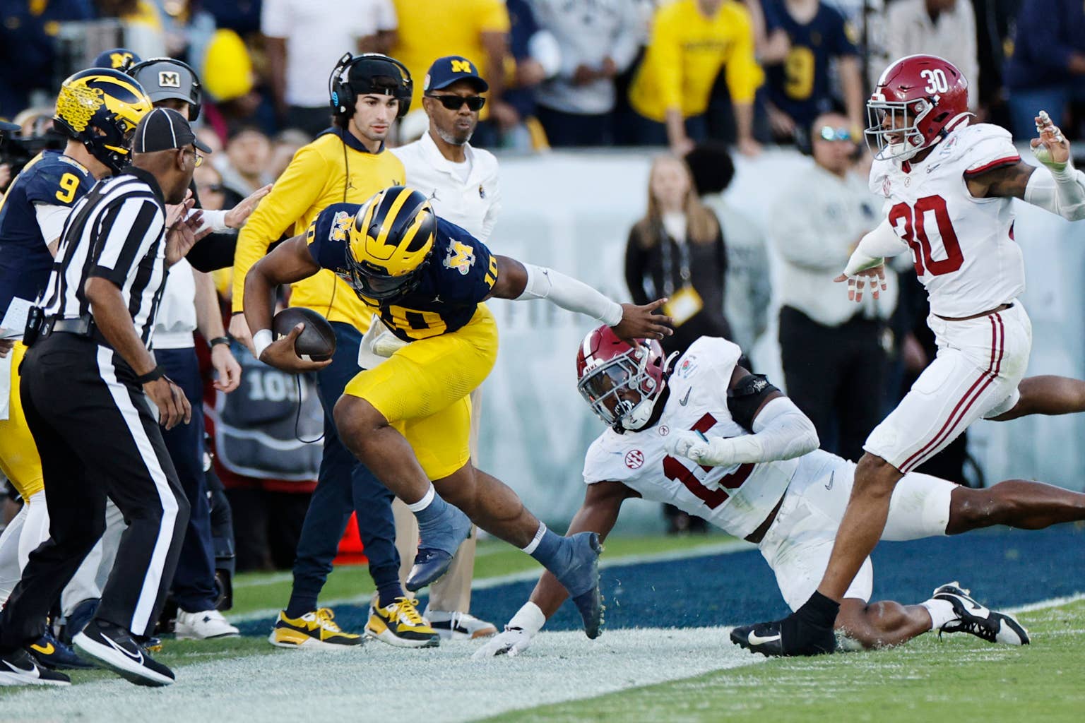 Big Ten, SEC Would Get Byes In New 14-Team College Football Playoff