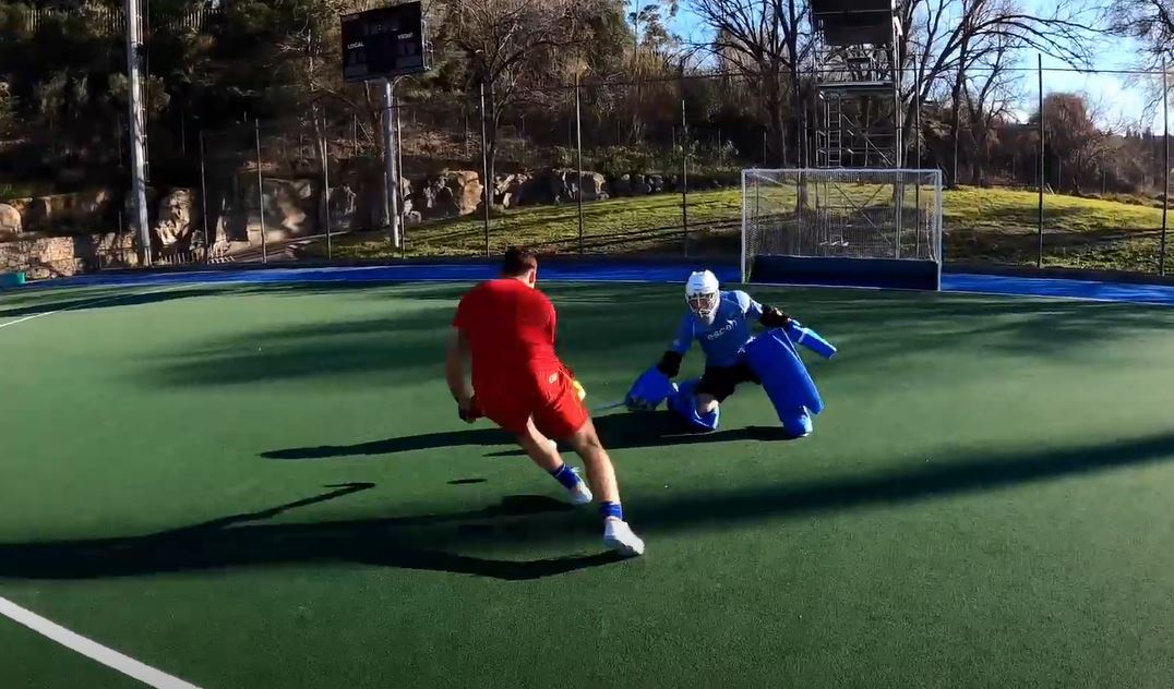 Learn How to Defend 1v1’s with JoanGoalie
