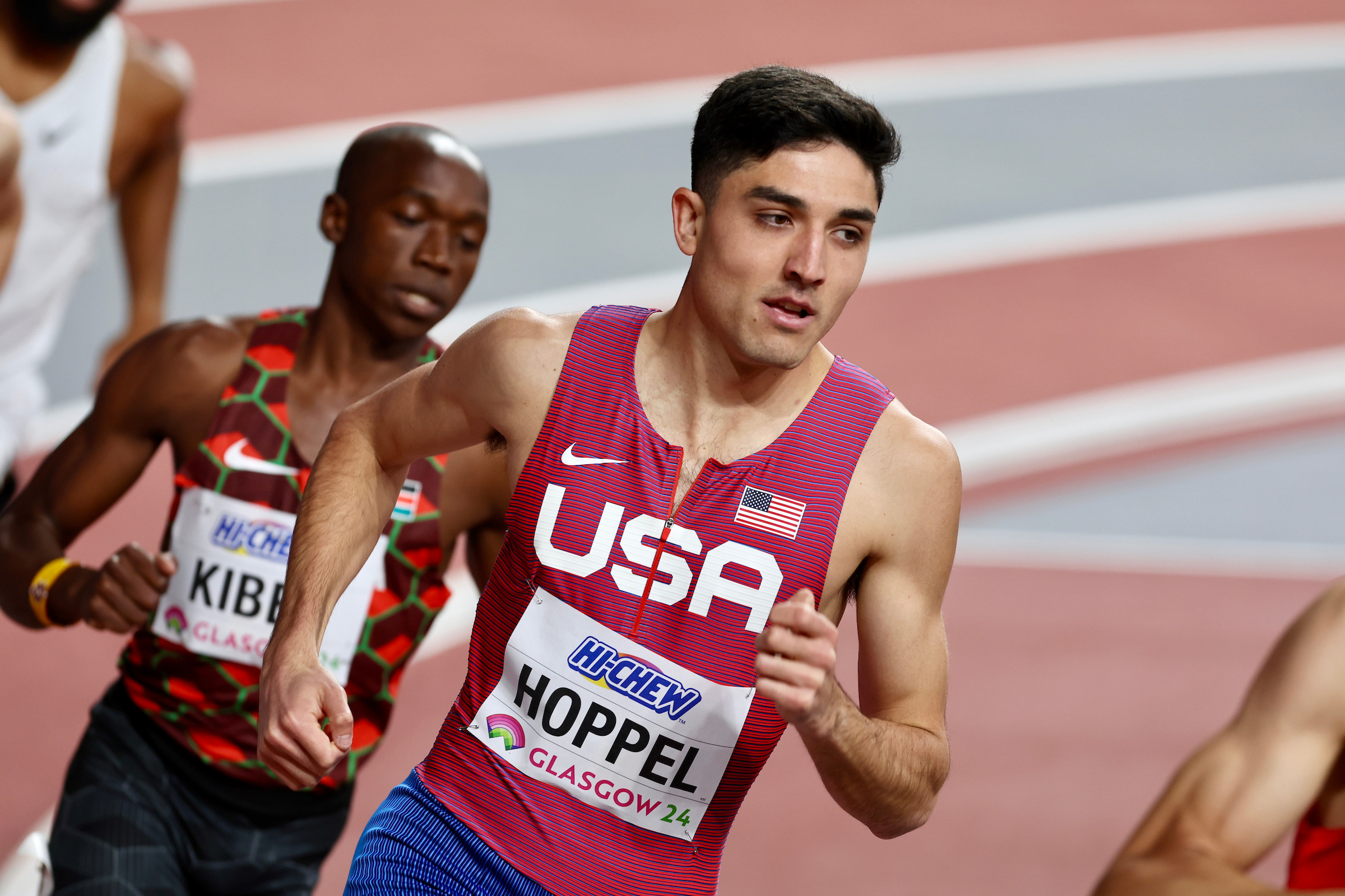 2024 World Indoors Day 1 AM: Hoppel & Harris Through, American 800m Women Out