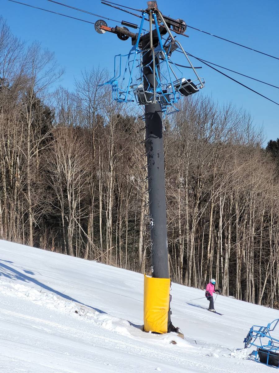 Deropement Causes Chair Pileup at Snow Ridge, New York
