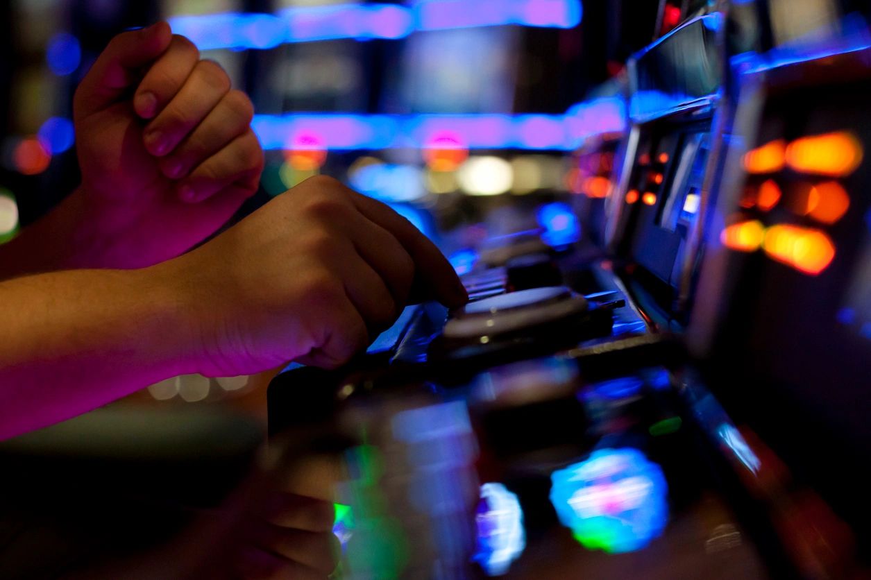 Betting Beyond the Field: A Journey into Online Sports Betting in Casinos