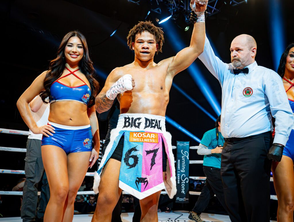 Saturday Night Boxing Results: Navarrete Unifies at 130, Parra Stuns Pierce at Turning Stone