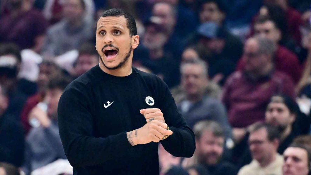 Celtics’ Joe Mazzulla gets custom WWE championship belt, brawls with Derrick White on RAW