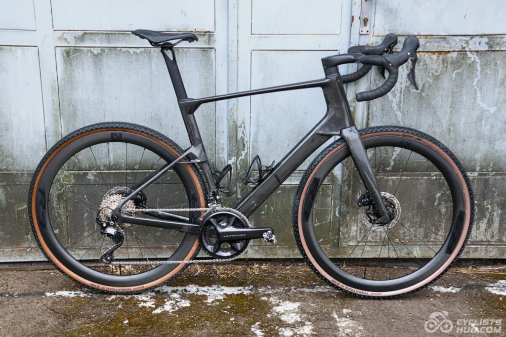 Lightcarbon LCR18D Review: A True All-Rounder Lightcarbon LCR18D Review: A True All-Rounder