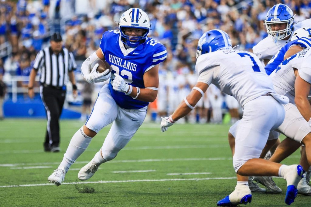 Tayden Lorenzen, son of 'The Hefty Lefty,' commits to Miami (Ohio) as a tight end