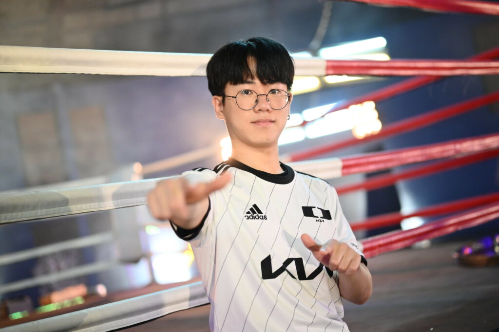The VCT Pacific’s headset misuse warning is part of a bigger problem in esports
