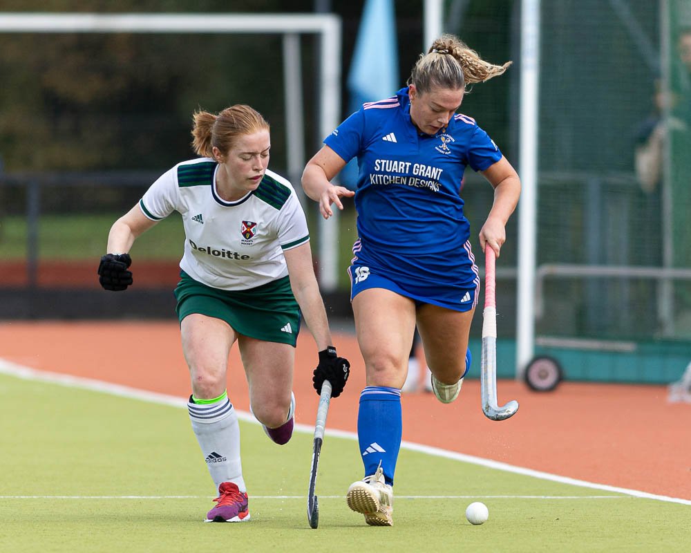 Banbridge target top spot while women’s sides chase topflight survival in penultimate EY Hockey League clashes.