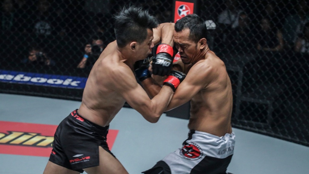 The Ultimate Guide To The Muay Thai Clinch