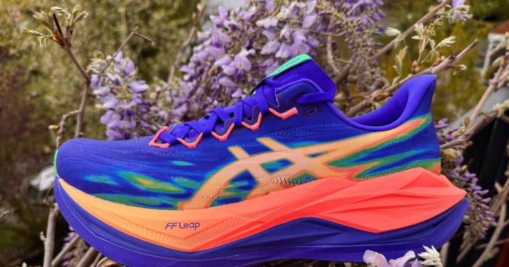 Testbericht: ASICS Superblast 3 :  Zwei Perspektiven auf den vielseitigsten Supertrainer?  5 Vergleiche (German)