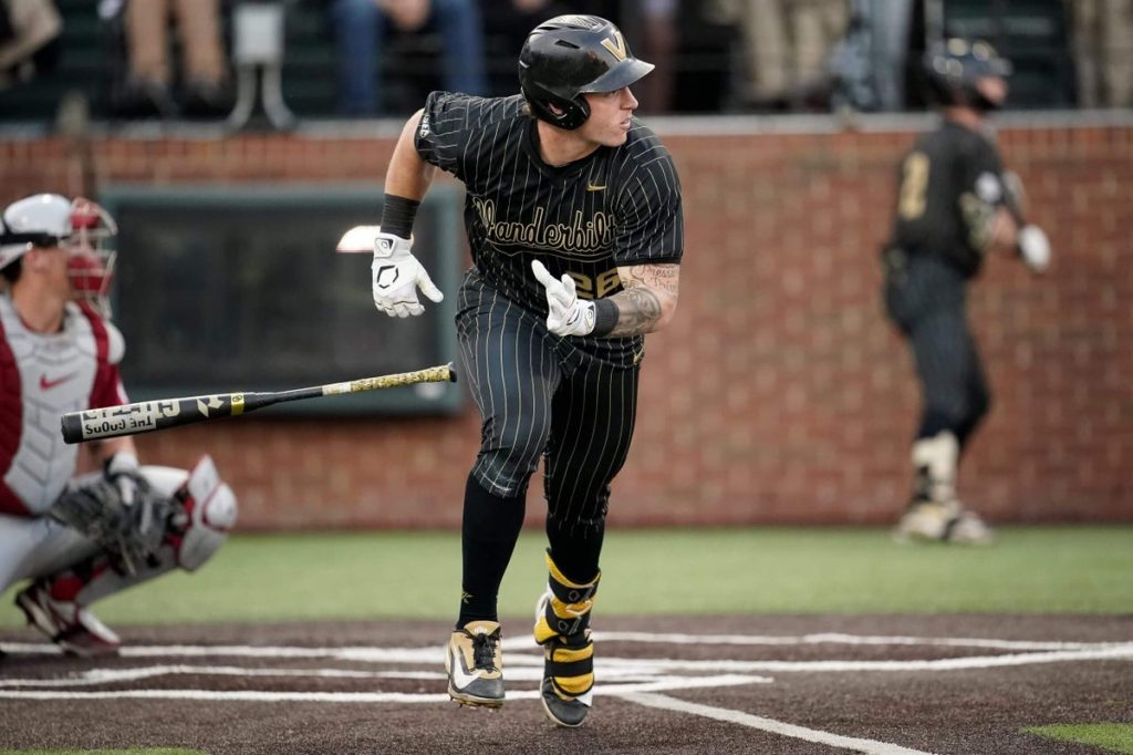Vanderbilt-Missouri suspended after possible ninth-inning go-ahead home run gets lost in fog