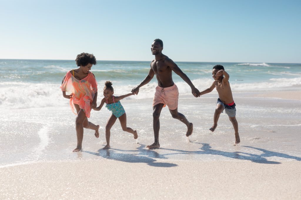 10 Beach Safety Tips | SwimLabs