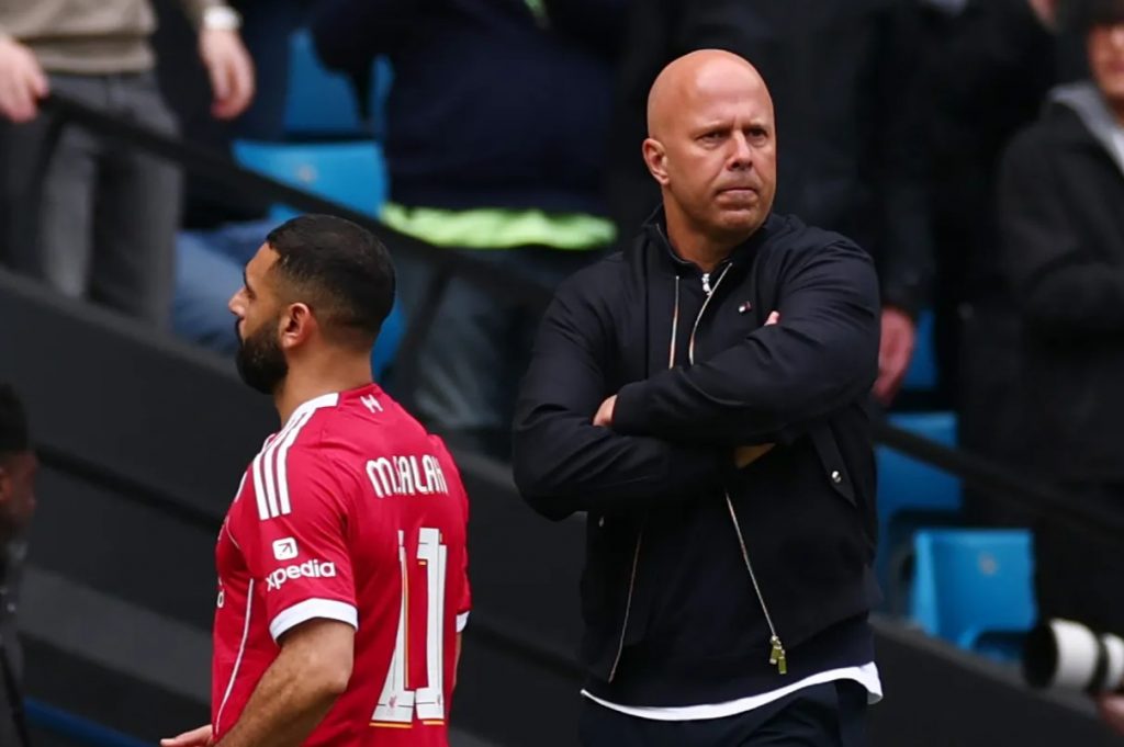 Arne Slot told to banish Mohamed Salah for final Liverpool game after social media barb at boss