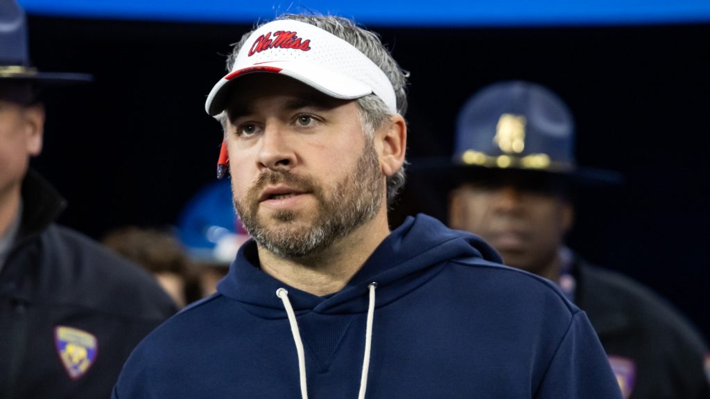 Pete Golding, Ole Miss beat out Lane Kiffin, LSU for top OL recruit Pete Golding, Ole Miss beat out Lane Kiffin, LSU for top OL recruit