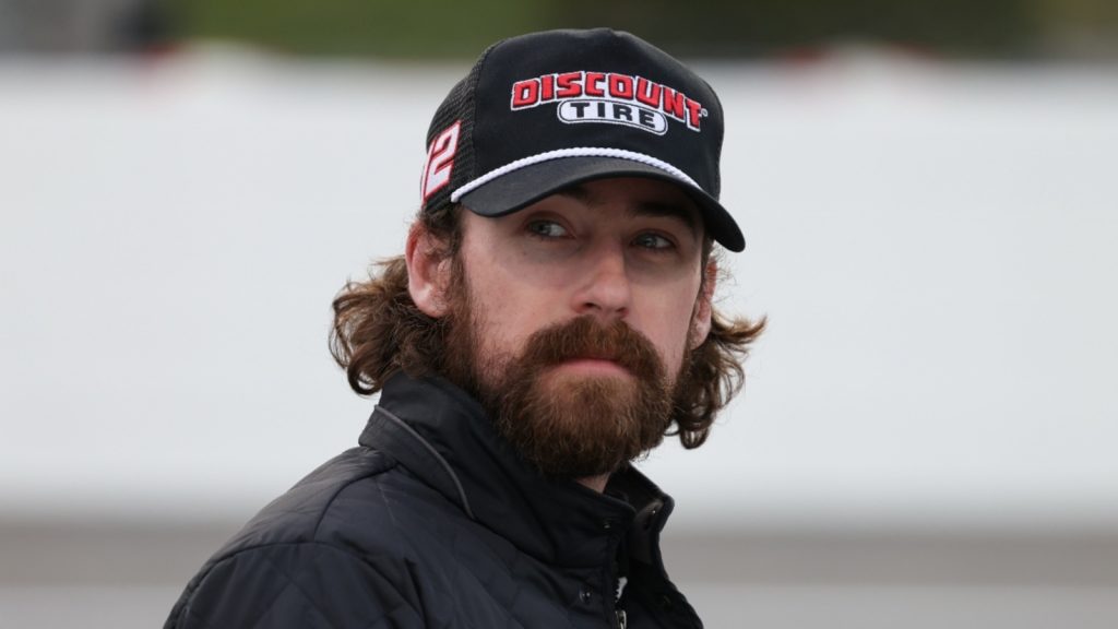 Ryan Blaney plays old man in new episode of ‘Eli Manning Presents: The Undercovers’ Ryan Blaney plays old man in new episode of ‘Eli Manning Presents: The Undercovers’