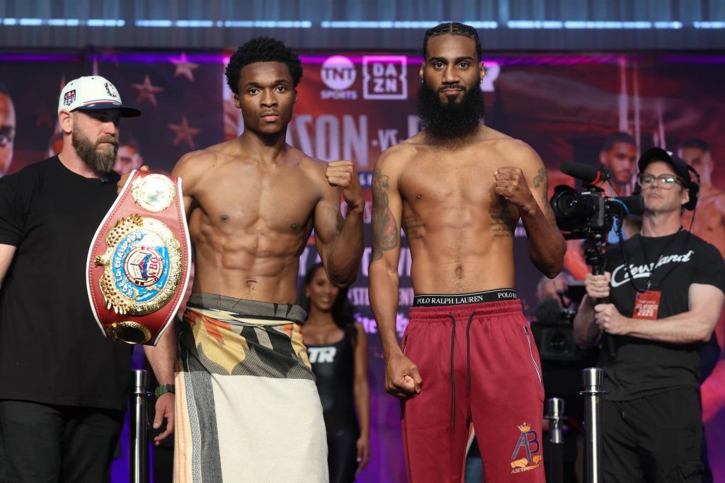 Live results: Abdullah Mason defends title against Albert Bell Live results: Abdullah Mason defends title against Albert Bell