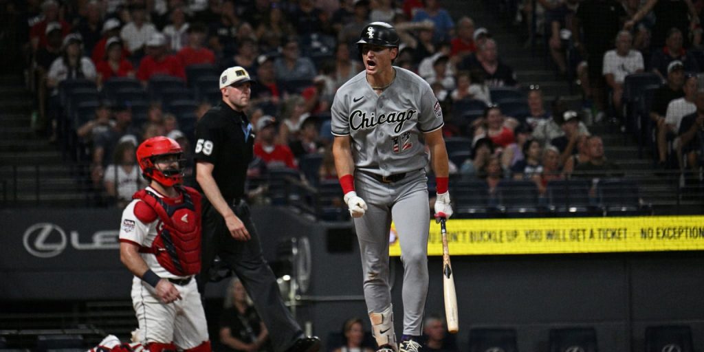 Montgomery's clutch HR sends White Sox to first win in Cleveland since '24 Montgomery's clutch HR sends White Sox to first win in Cleveland since '24