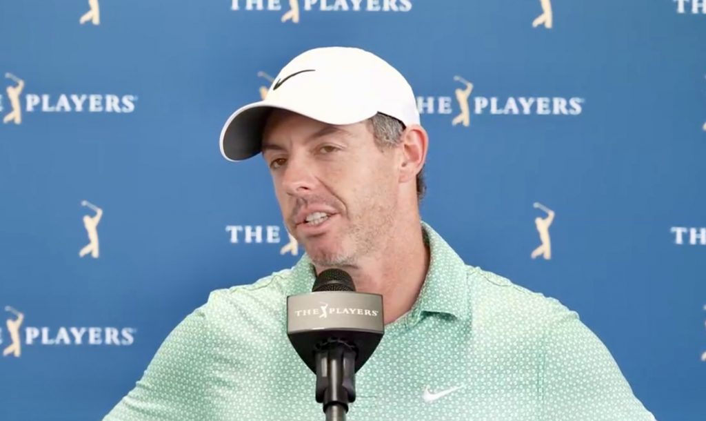 McIlroy loses his way in the fog McIlroy loses his way in the fog