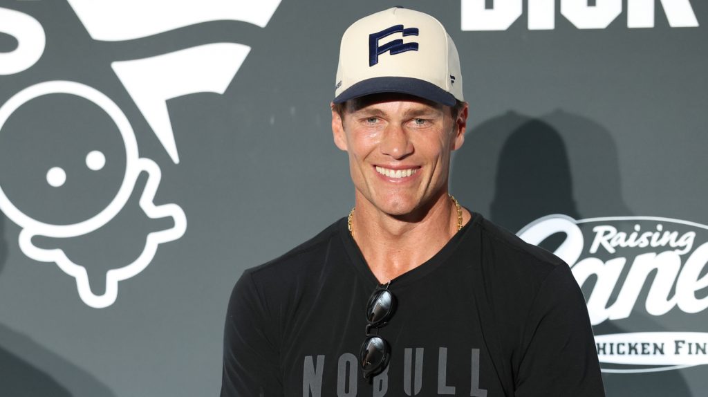 NFL Legend Tom Brady Reportedly In 'Ongoing Conversations' With WWE NFL Legend Tom Brady Reportedly In 'Ongoing Conversations' With WWE