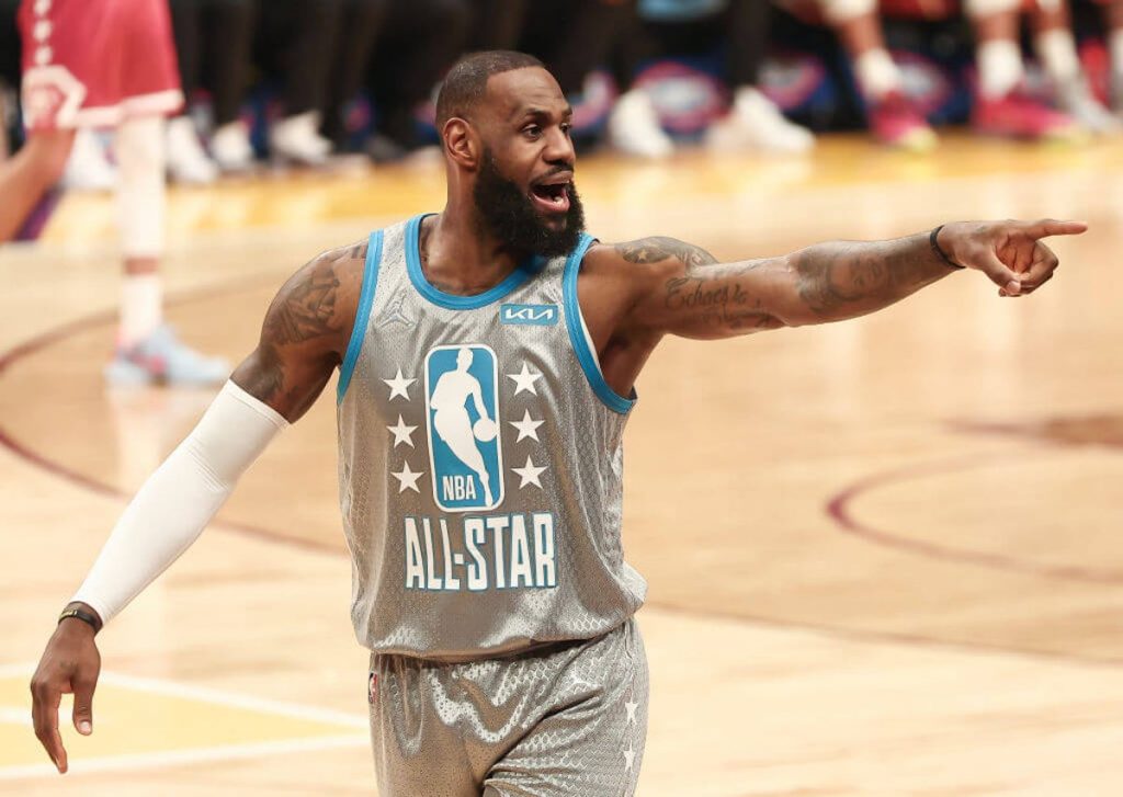 Valuable LeBron James, Wilt Chamberlain finds highlight rewards for savvy memorabilia buyers Valuable LeBron James, Wilt Chamberlain finds highlight rewards for savvy memorabilia buyers