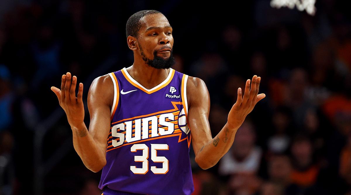 Suns’ Frank Vogel Defends Kevin Durant With NSFW Message on Officiating
