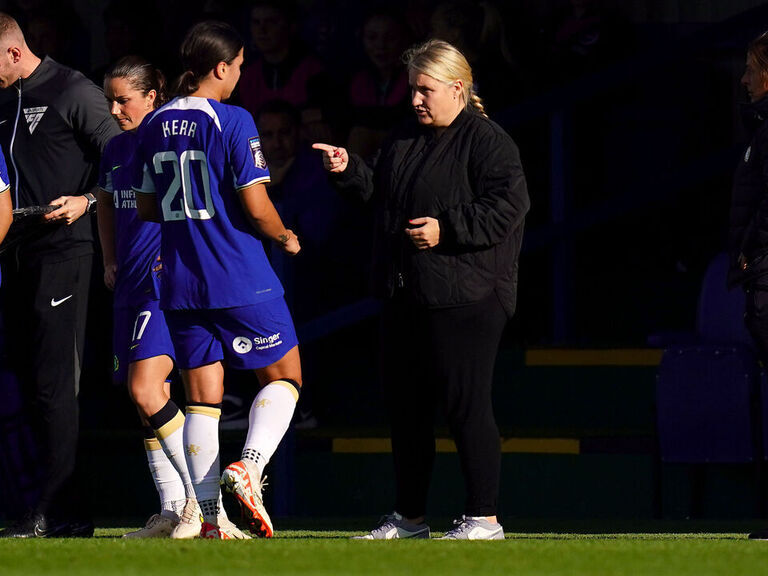Kerr has Chelsea's 'full support,' says coach Hayes