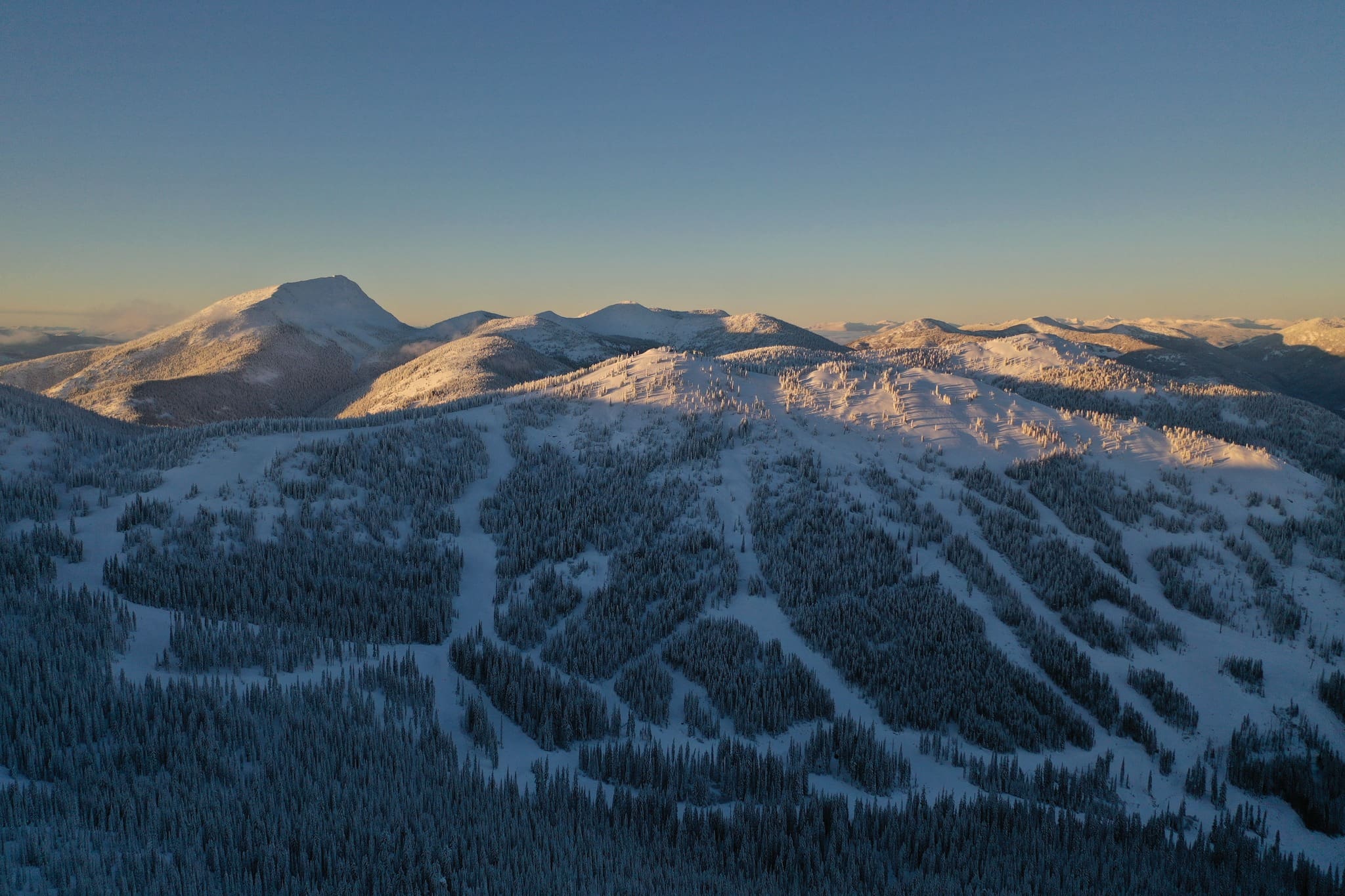 Skier Dead After Falling Into Treewell @ Red Mountain Resort 