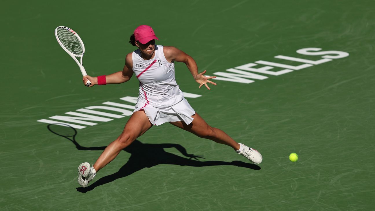 Swiatek, Sinner, Alcaraz move on at Indian Wells
