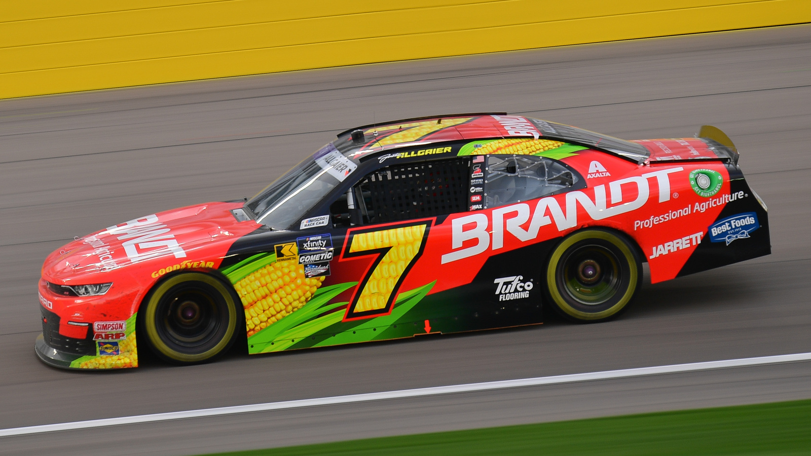 Justin Allgaier loses Phoenix Xfinity race in brutal fashion