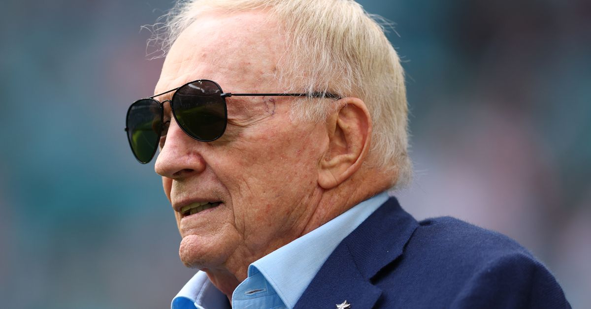 Cowboys considered among the league’s losers on day one of legal tampering period