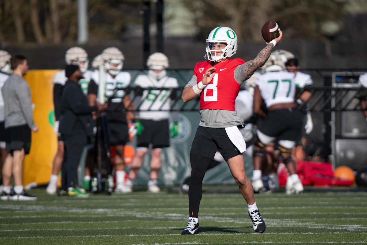 New quarterback Dillon Gabriel, others debut at Oregon football’s first spring practice