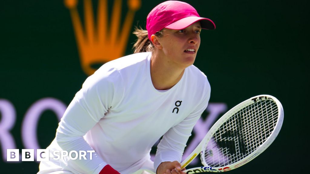 Swiatek into semis as Wozniacki retires injured