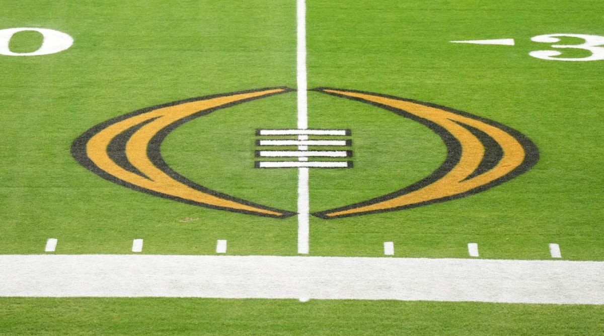 College Football Conferences, Notre Dame Agree to Playoff Deal Eyeing 14-Team Format, per Report