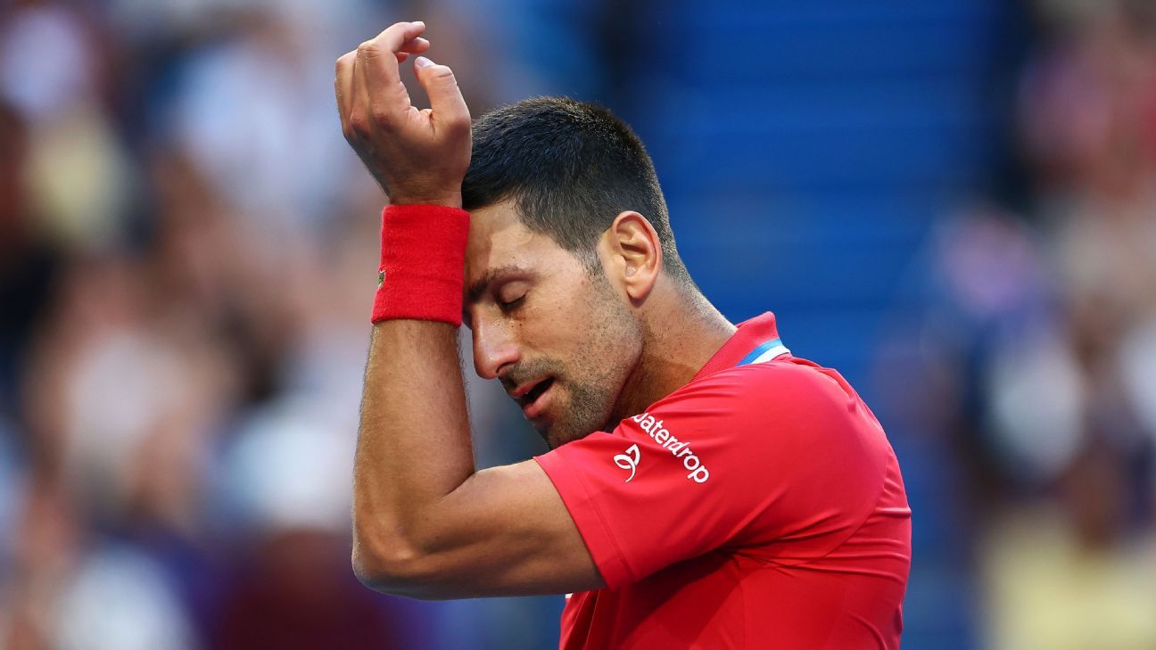 Djokovic, with injured wrist, loses in United Cup
