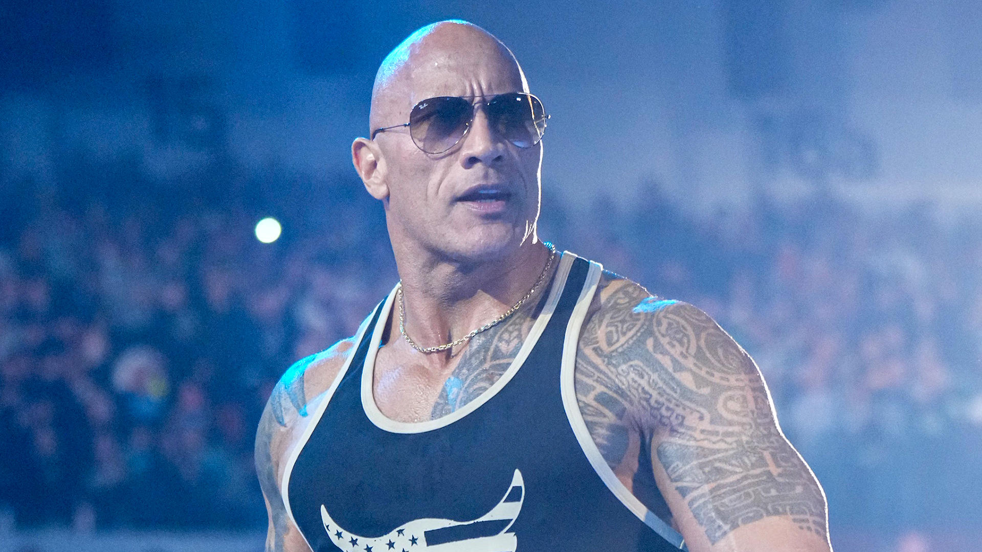Dwayne ‘The Rock’ Johnson makes stunning WWE return on Monday Night Raw and calls out superstar for mouthwatering fight Dwayne ‘The Rock’ Johnson makes stunning WWE return on Monday Night Raw and calls out superstar for mouthwatering fight