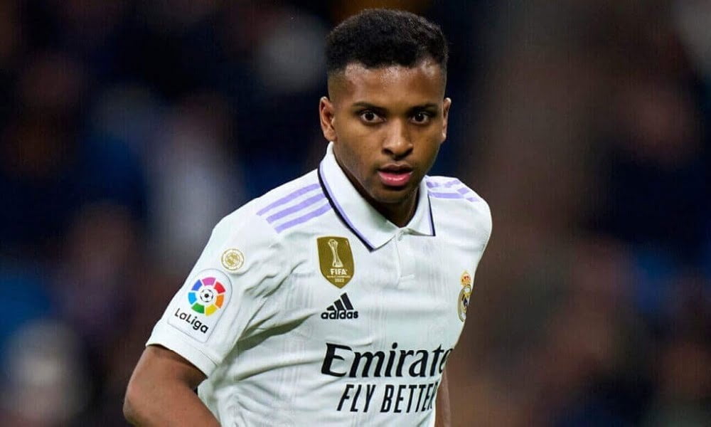 Arsenal & Man Utd eye audacious move to sign £85m South American star from Euro giants Arsenal & Man Utd eye audacious move to sign £85m South American star from Euro giants