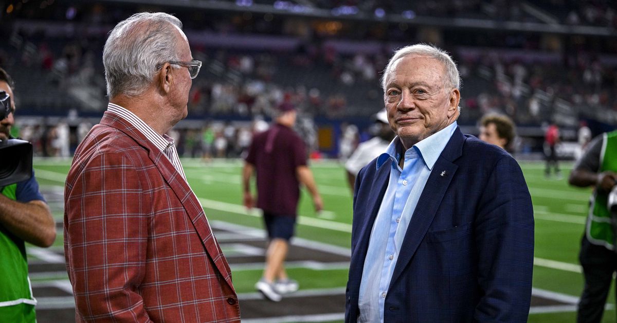 Cowboys’ slow free agency isn’t surprising, but it puts major pressure on their draft