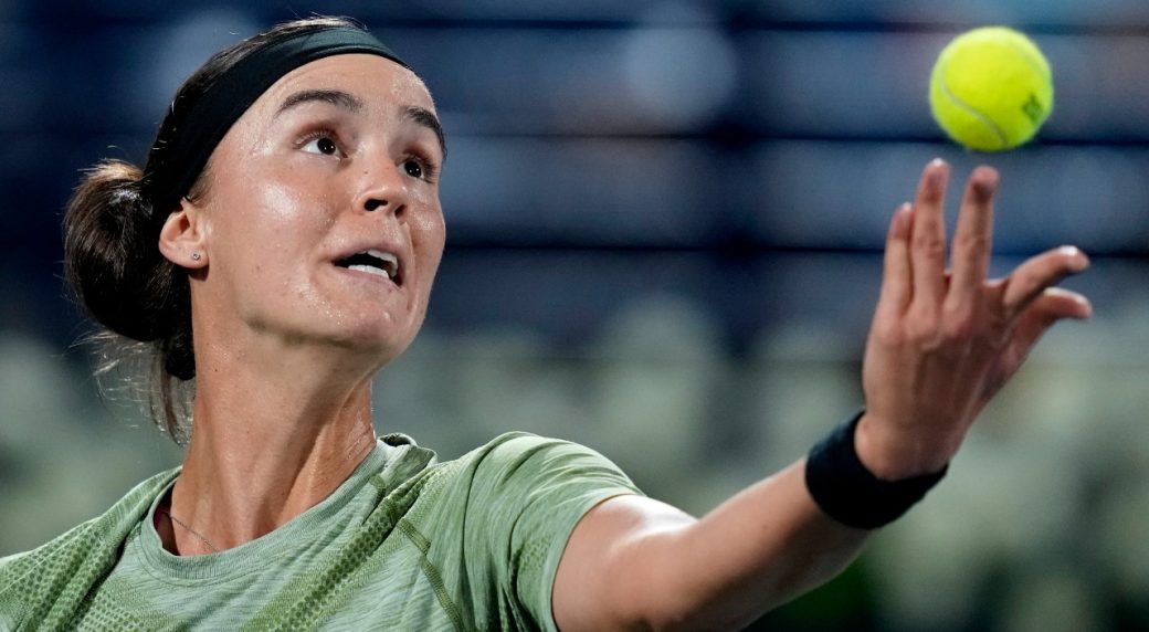 Anhelina Kalinina rallies to end Caroline Wozniacki’s Miami Open early