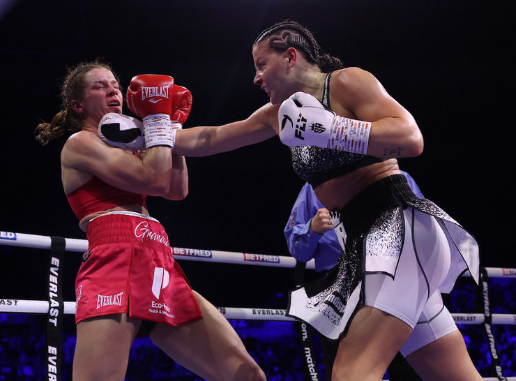 Sandy Ryan Thrashes Terri Harper While Ishmael Davis Steps Up To Beat Troy Williamson