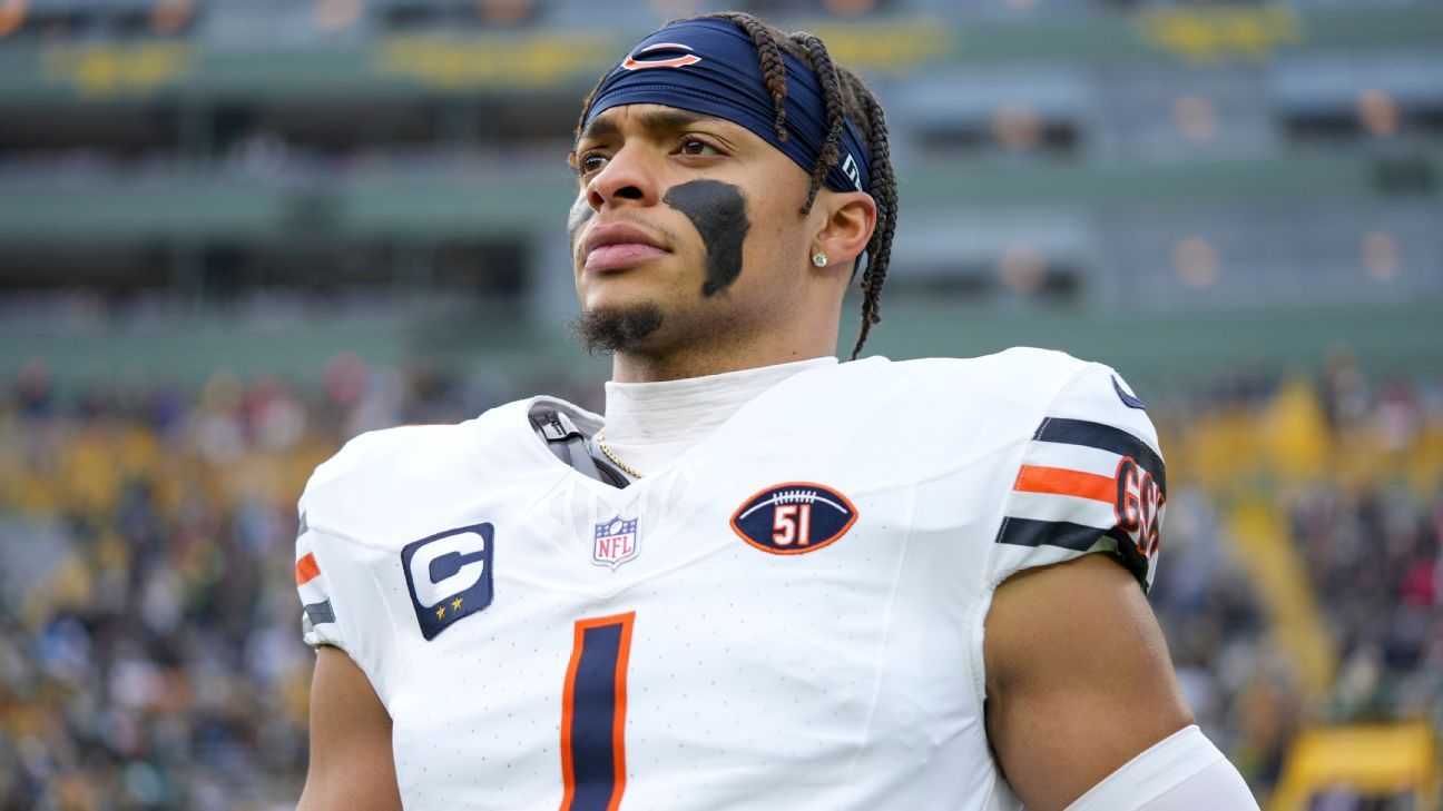 Bears GM 'surprised' by lesser interest in Fields