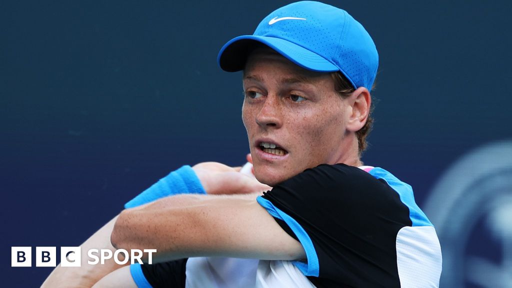 Sinner and Medvedev reach Miami Open last eight