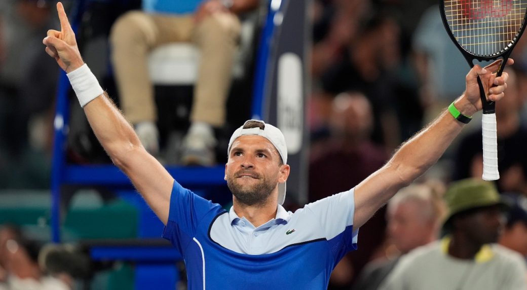 Grigor Dimitrov ousts top-seeded Carlos Alcaraz in Miami Open quarterfinals