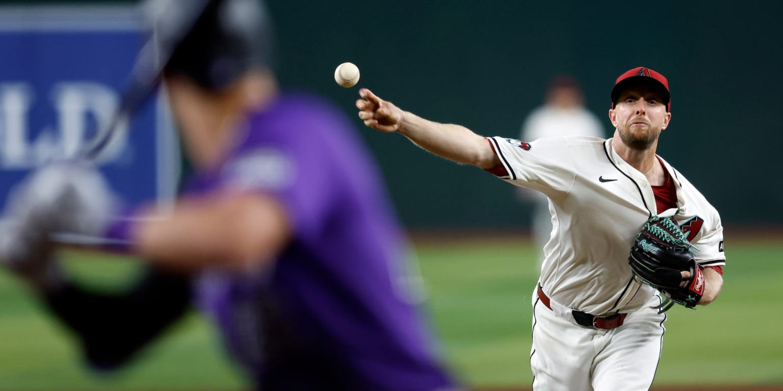 With slider in tow, Kelly crafts gem in season debut