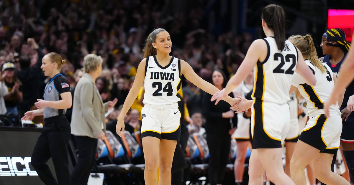 In Iowa-UConn Final Four game we are left wondering what could have happened