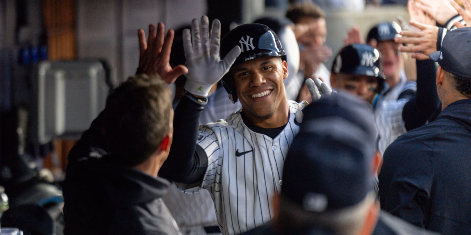 Soto pays back fans' love with first Bronx blast in pinstripes