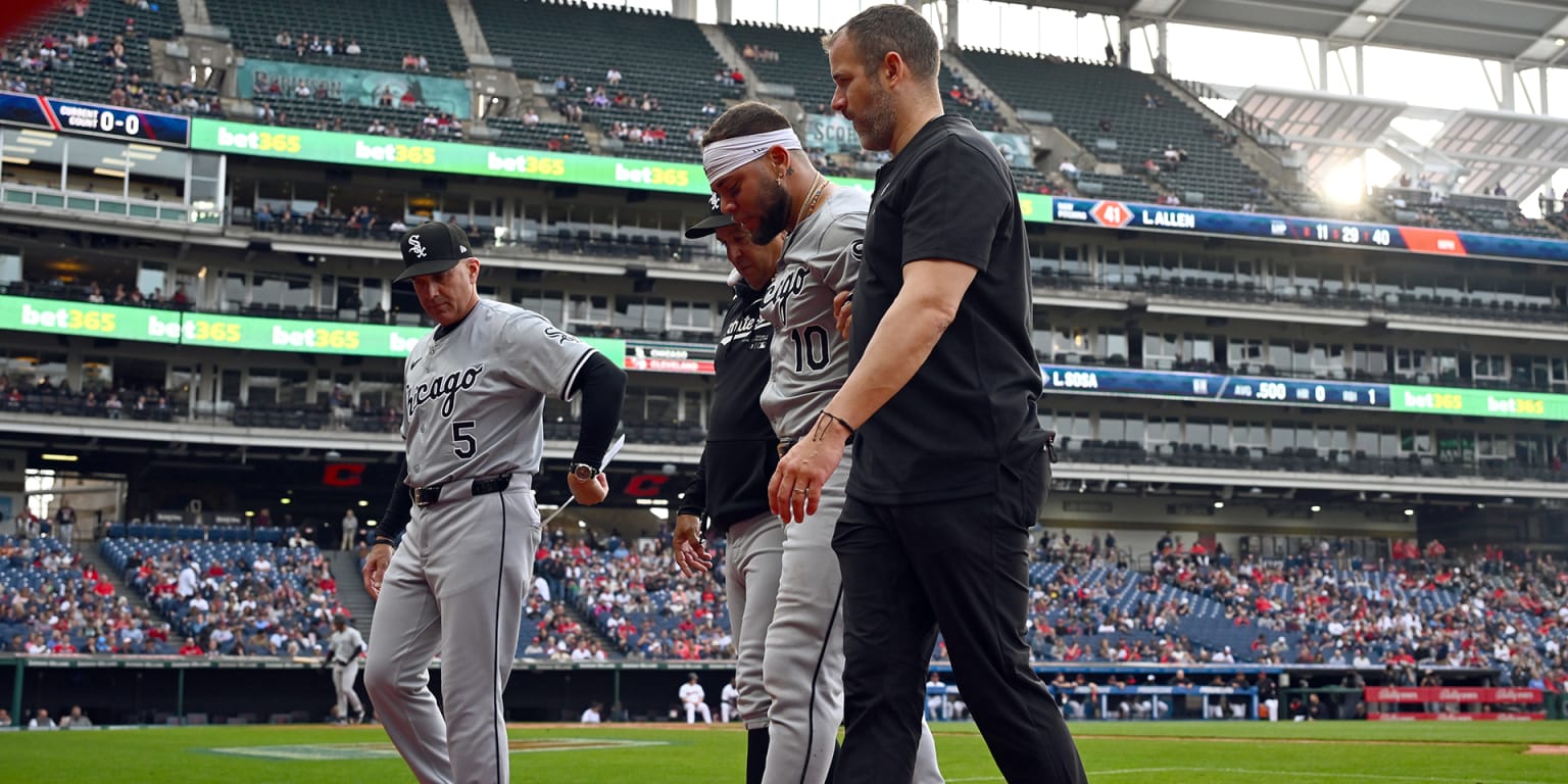 Injury-plagued White Sox lose Moncada (hip) for 3-6 months